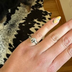 alien ring